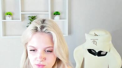 Allice_Cox - Porn Video [Cam4]: quaking pleasure, stream recording, sleek hips