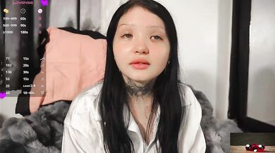 Leinbone - Porn Video [Bongacams]: popular internet personality, captivating bust, alluring porn slut