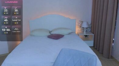 LeilaFlower - Porn Video [Bongacams]: exquisite buttocks, ecstatic whispers, naked chest