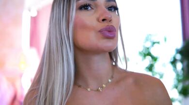 ArtTeasee - Porn Video [Bongacams]: hottest webcam babe, angelic enchantress, stunning décolletage