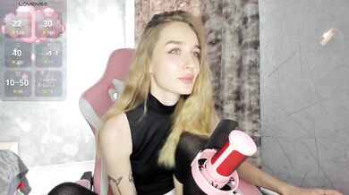 Polikinesis - Porn Video [Bongacams]: webcam highlights, perfectly shaped décolletage, webcam replay