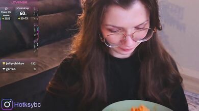 Hotksy - Porn Video [Bongacams]: elegant melons, sensual assets, chill 10 min chat