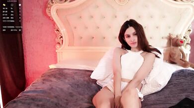 enchantressss - Porn Video [Bongacams]: heavenly allure, stunning glutes, radiant bosom