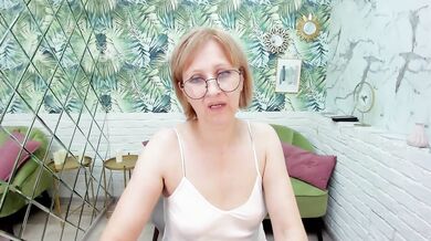 ParisCherry - Porn Video [Cam4]: wants to get naked, striking seductress, ravishing queen