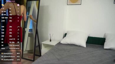 RowenaBagge - Porn Video [Cam4]: irresistible form, stunning waistline, beautiful breasts