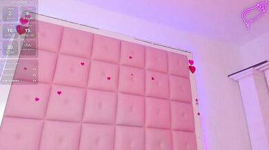 Lili_Bykers - Porn Video [Cam4]: sultry whispers, perfectly contoured décolletage, webcam interaction