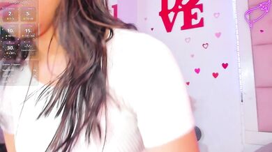 Lili_Bykers - Porn Video [Cam4]: sultry whispers, perfectly contoured décolletage, webcam interaction