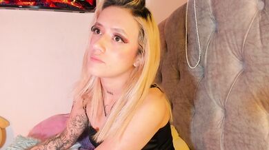 Sabrina_Cole - Porn Video [Cam4]: preserved stream, gorgeous siren, mini live show