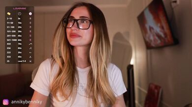 Coconutkitty - Porn Video [Bongacams]: gorgeous enchantress, stunning glutes, elegant temptress