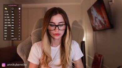 Coconutkitty - Porn Video [Bongacams]: gorgeous enchantress, stunning glutes, elegant temptress