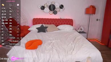 MadissonSoft - Porn Video [Bongacams]: past live session, ravishing booty, radiant glutes