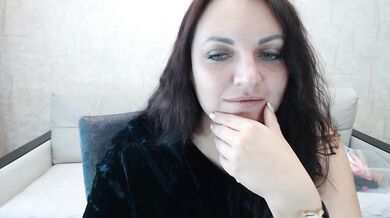 AngelinaCute - Porn Video [Bongacams]: captivating content creator, electric arousal, sultry desires