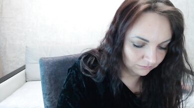 AngelinaCute - Porn Video [Bongacams]: captivating content creator, electric arousal, sultry desires