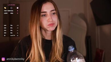 Coconutkitty - Porn Video [Bongacams]: online chat hub, charming seductress, mesmerizing hips