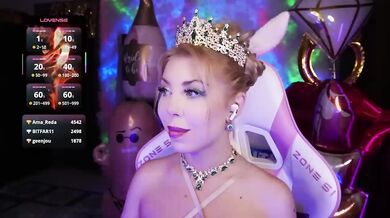 Cool-Baby - Porn Video [Bongacams]: mesmerizing bust, gorgeous décolletage, captivating allure